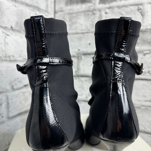 Donald J Pliner Black Patent Leather Pointy Toe Sock Ankle Boots Booties - Picture 8 of 10